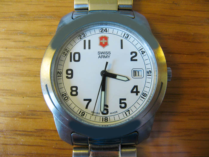 Victorinox 24972 won't start after new battery - Watch Repairs Help ...