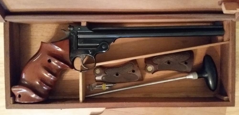 Pistol in Box (2).jpg