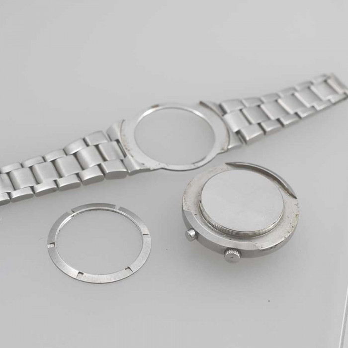 montre-omega-chronostop-vintage-ufo-69-dynamic-collection-aix-en-provence-watch.jpg.2cfd87807783b473ad24885553d67655.jpg