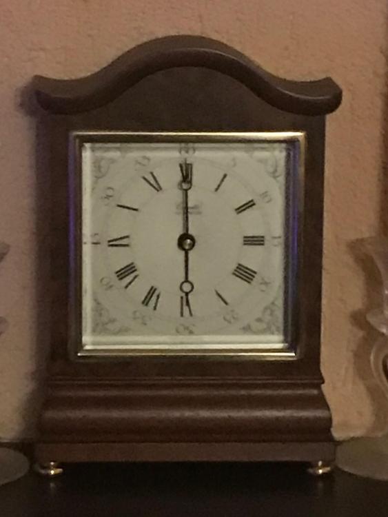 clock1.jpg