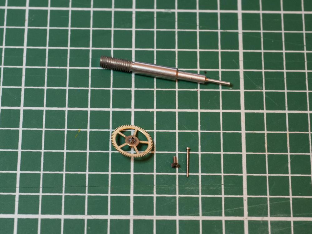 Cannon Pinion removed.jpg