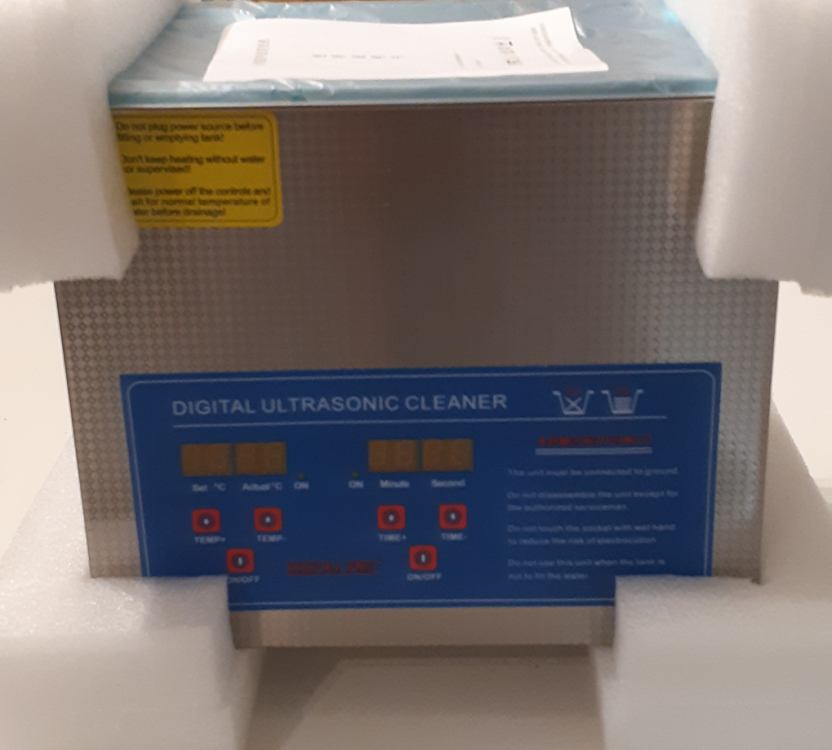 Ultrasonic-Cleaner-03-Inner-Front.png