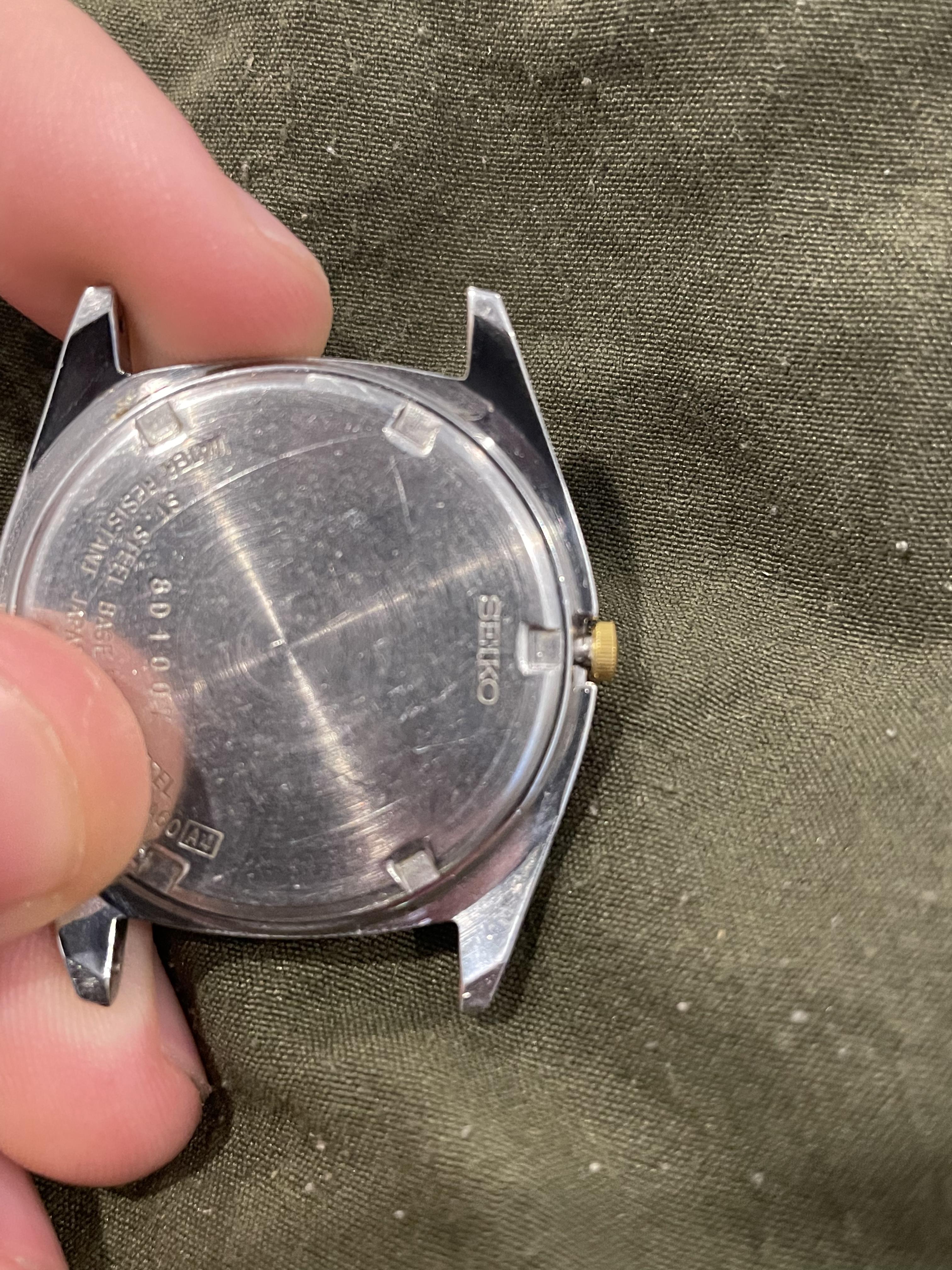 Seiko 5Y23A Stem Stuck in Date Selection position? - Quartz and Tuning Fork  Battery Operated Watches - Watch Repair Talk