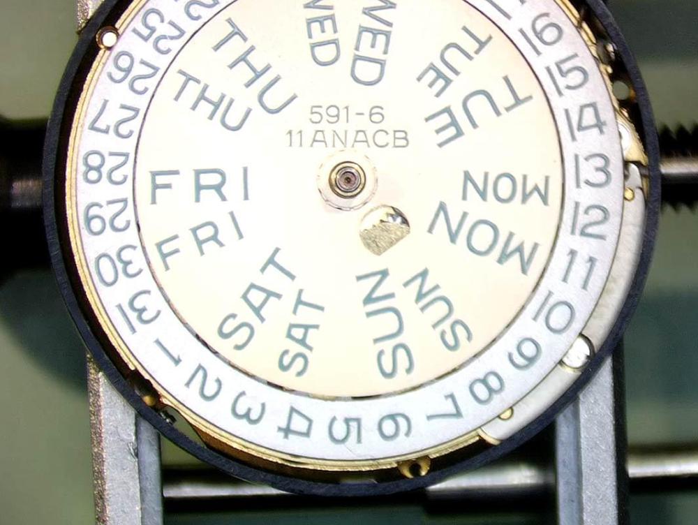 dial-spacer.thumb.jpg.9fed8e35a0b3fe406b3c88c41de095fd.jpg